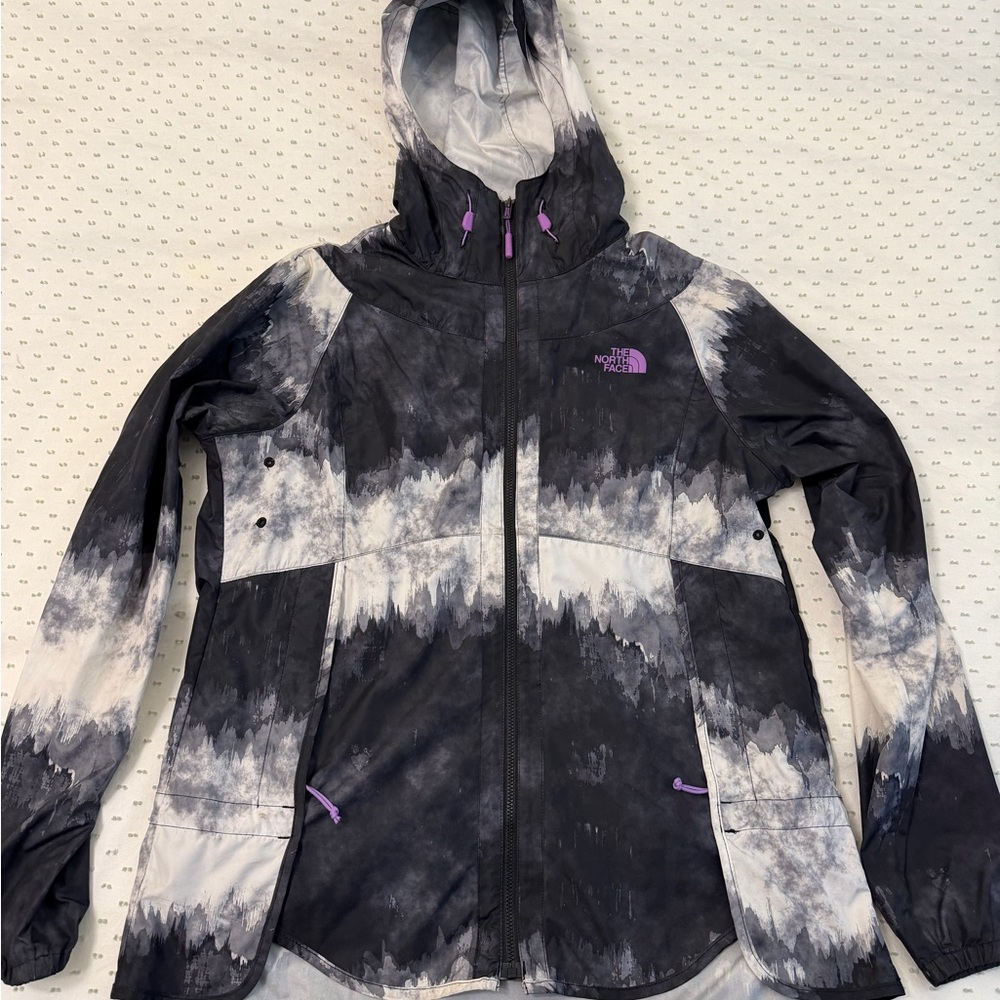 The North Face Women's Black and White Rain Jacket
